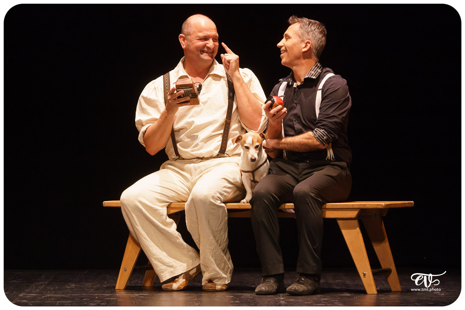 ExCENTRIQUES (CIE LES ACROSTICHES)